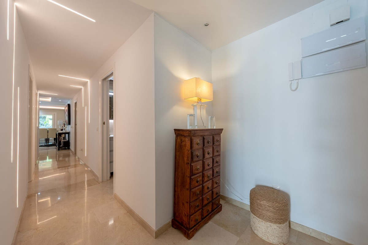 2 Bed Apartment for sale in Marbella Costa Del Sol, Málaga, Spain