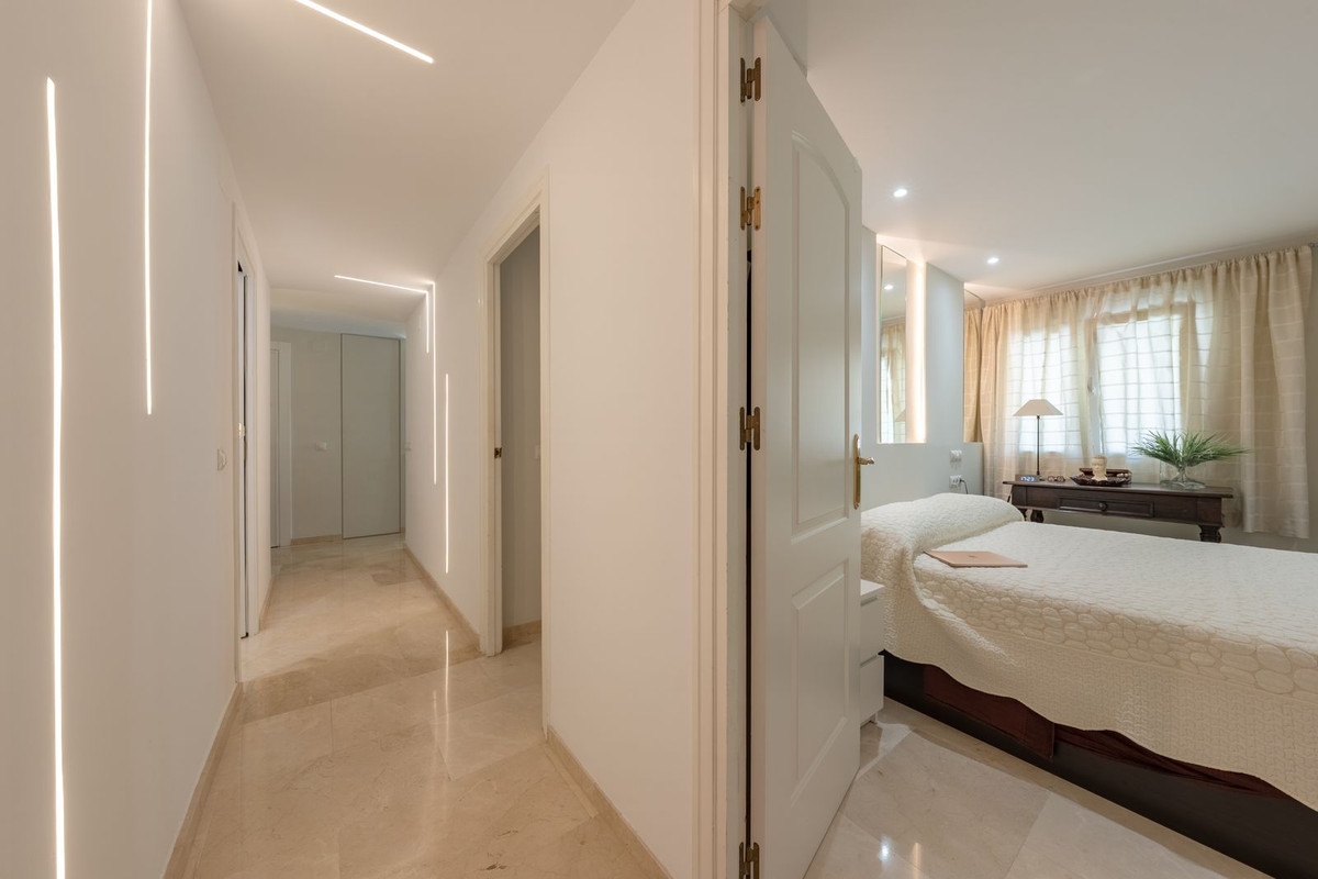 2 Bed Apartment for sale in Marbella Costa Del Sol, Málaga, Spain
