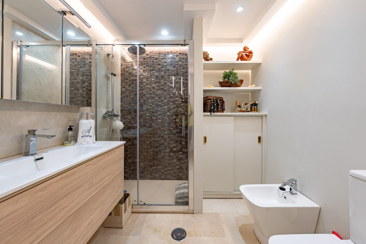 2 Bed Apartment for sale in Marbella Costa Del Sol, Málaga, Spain