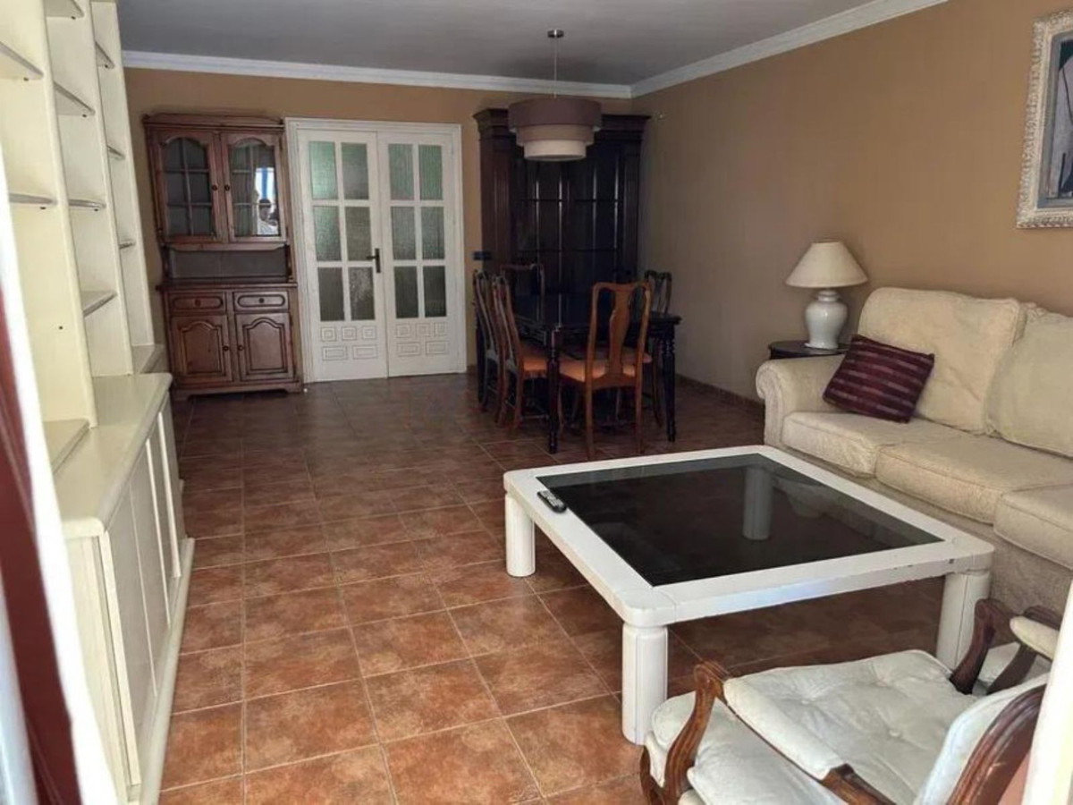 Se vende Apartamento Planta Media de 3 dormitorios en Costa Del Sol, Málaga, España