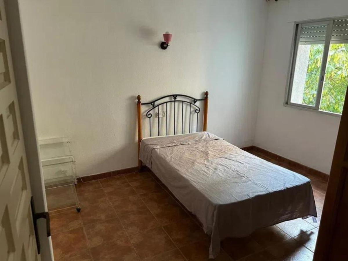 Se vende Apartamento Planta Media de 3 dormitorios en Costa Del Sol, Málaga, España