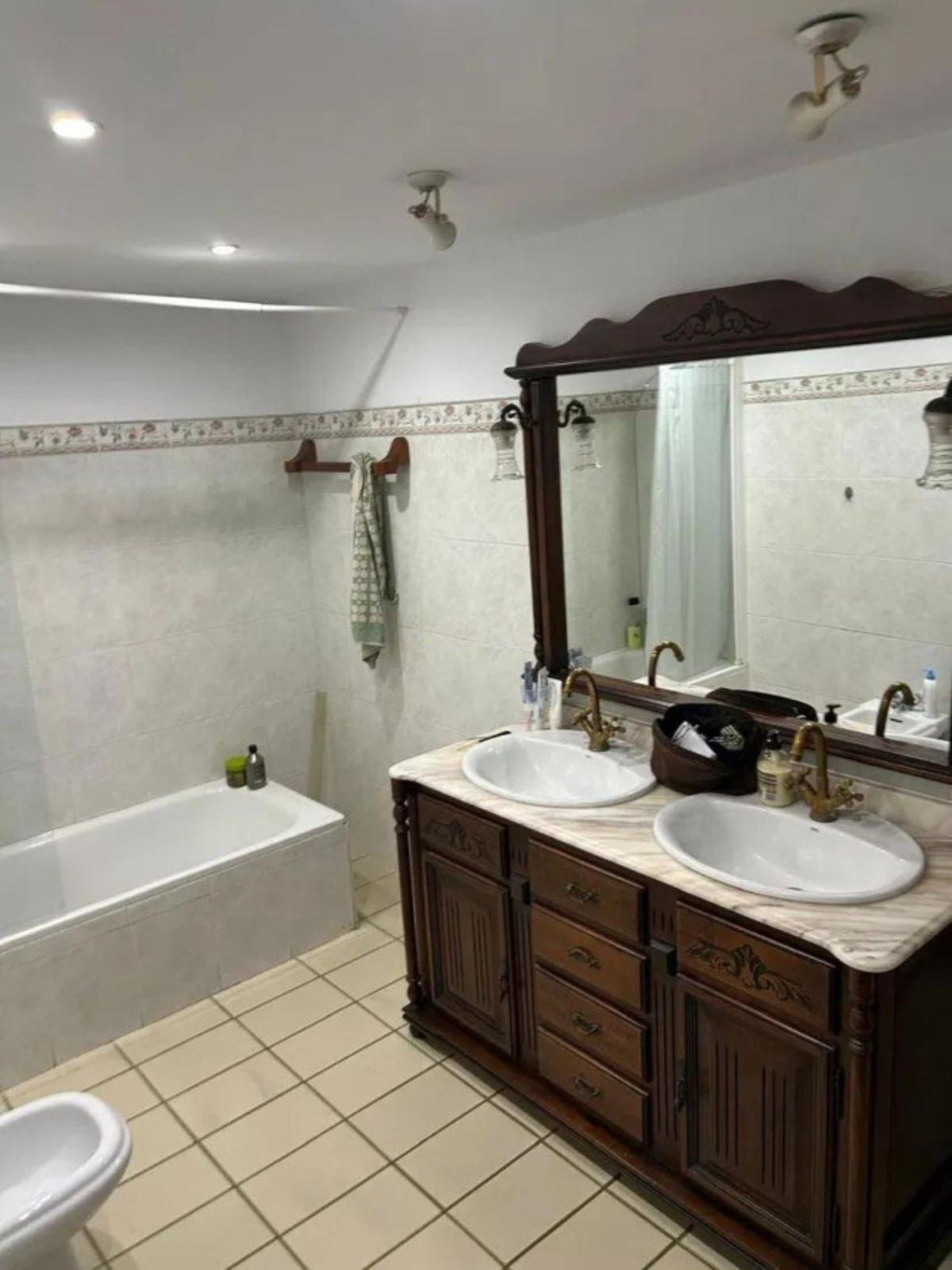 Se vende Apartamento Planta Media de 3 dormitorios en Costa Del Sol, Málaga, España