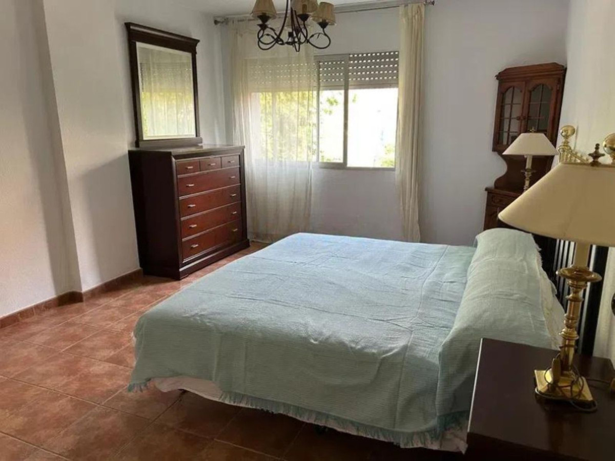 Se vende Apartamento Planta Media de 3 dormitorios en Costa Del Sol, Málaga, España