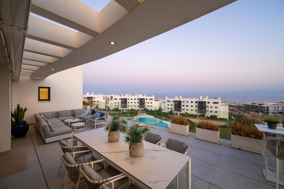 3 Bed Apartment for sale in Fuengirola Costa Del Sol, Málaga, Spain