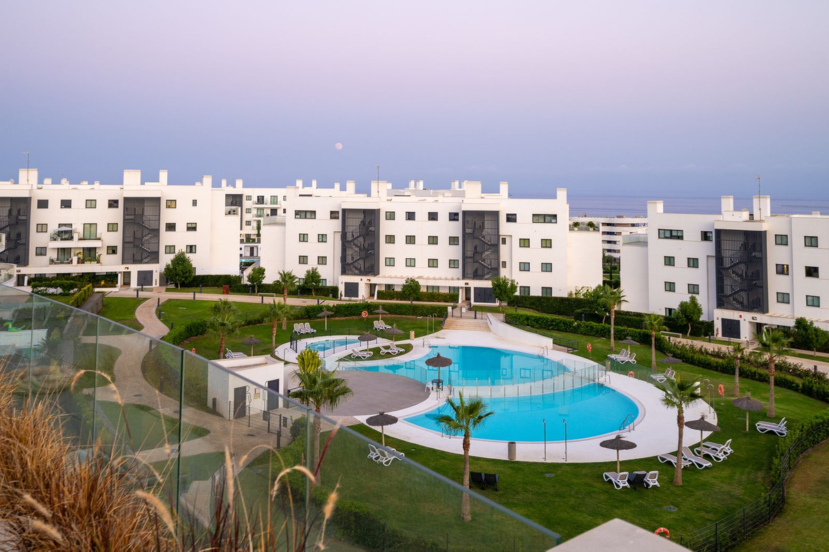 3 Bed Apartment for sale in Fuengirola Costa Del Sol, Málaga, Spain