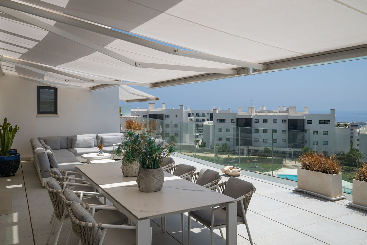 3 Bed Apartment for sale in Fuengirola Costa Del Sol, Málaga, Spain