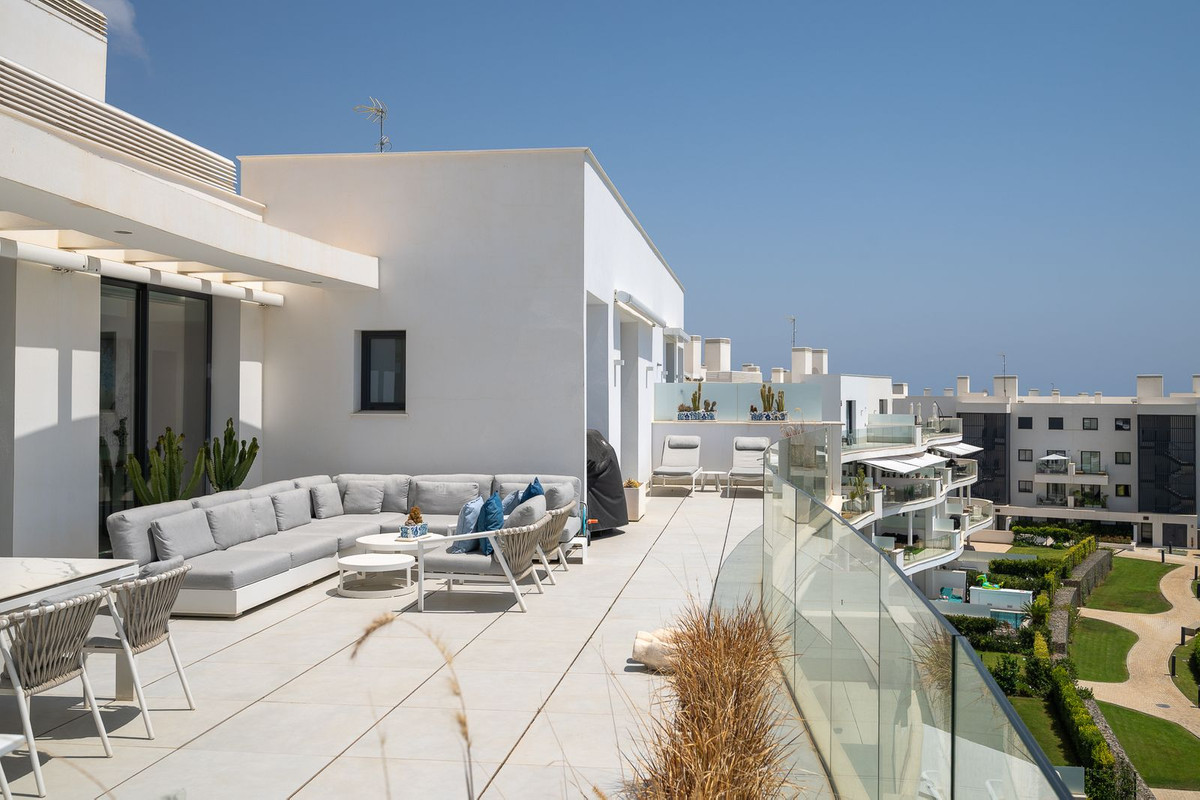3 Bed Apartment for sale in Fuengirola Costa Del Sol, Málaga, Spain