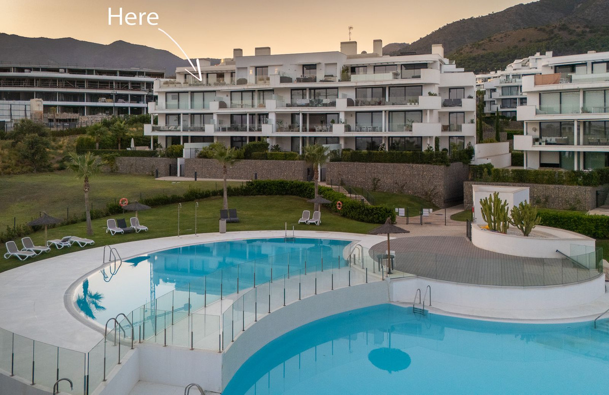 3 Bed Apartment for sale in Fuengirola Costa Del Sol, Málaga, Spain