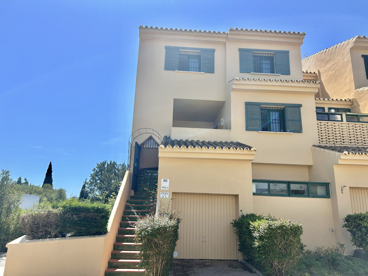 Se vende Dúplex de 4 dormitorios en Costa Del Sol, Cadiz, España