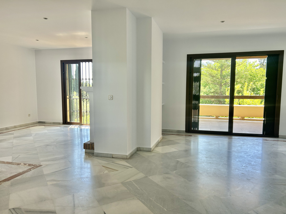 Se vende Dúplex de 4 dormitorios en Costa Del Sol, Cadiz, España