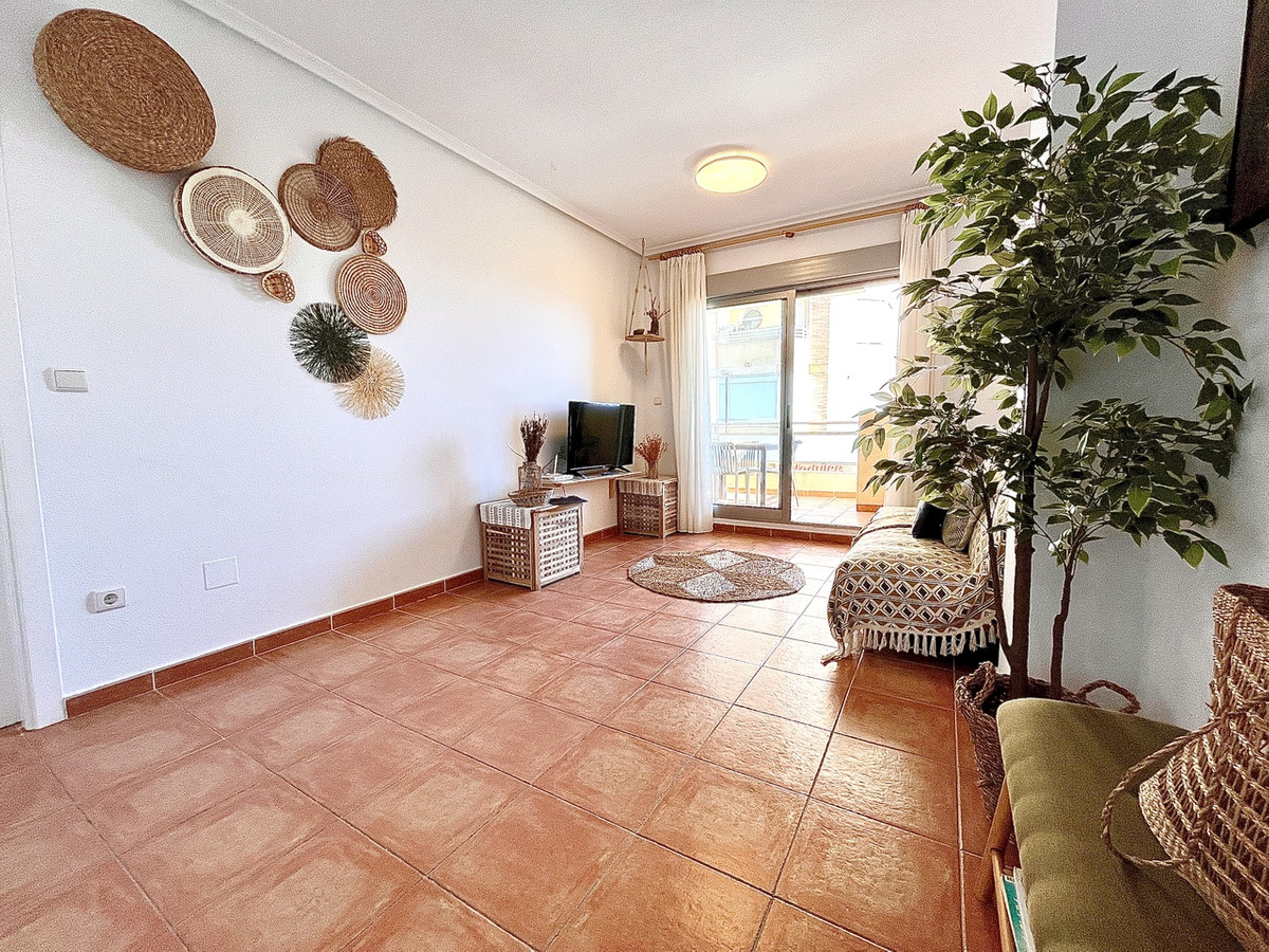 3 Bed Apartment for sale in Guardamar Del Segura Costa Blanca, Alicante, Spain