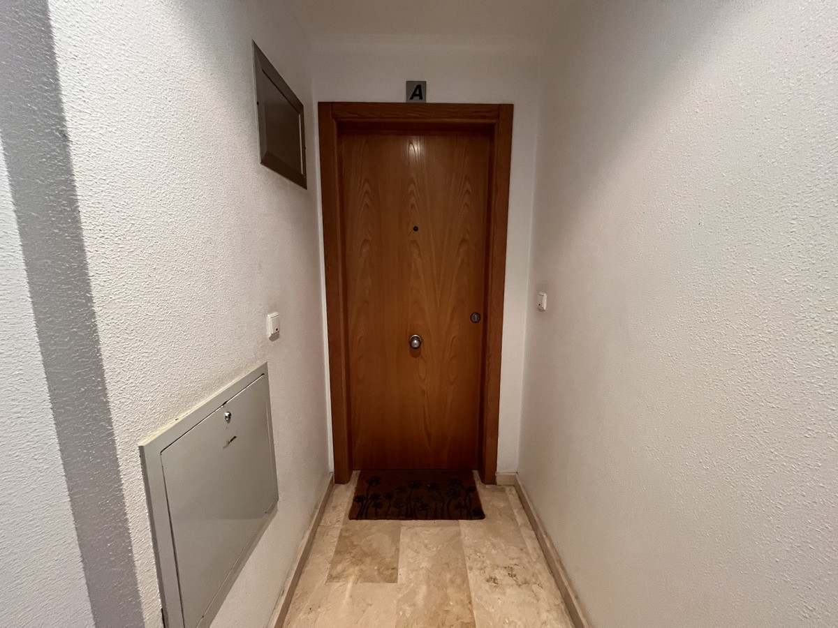 3 Bed Apartment for sale in Guardamar Del Segura Costa Blanca, Alicante, Spain