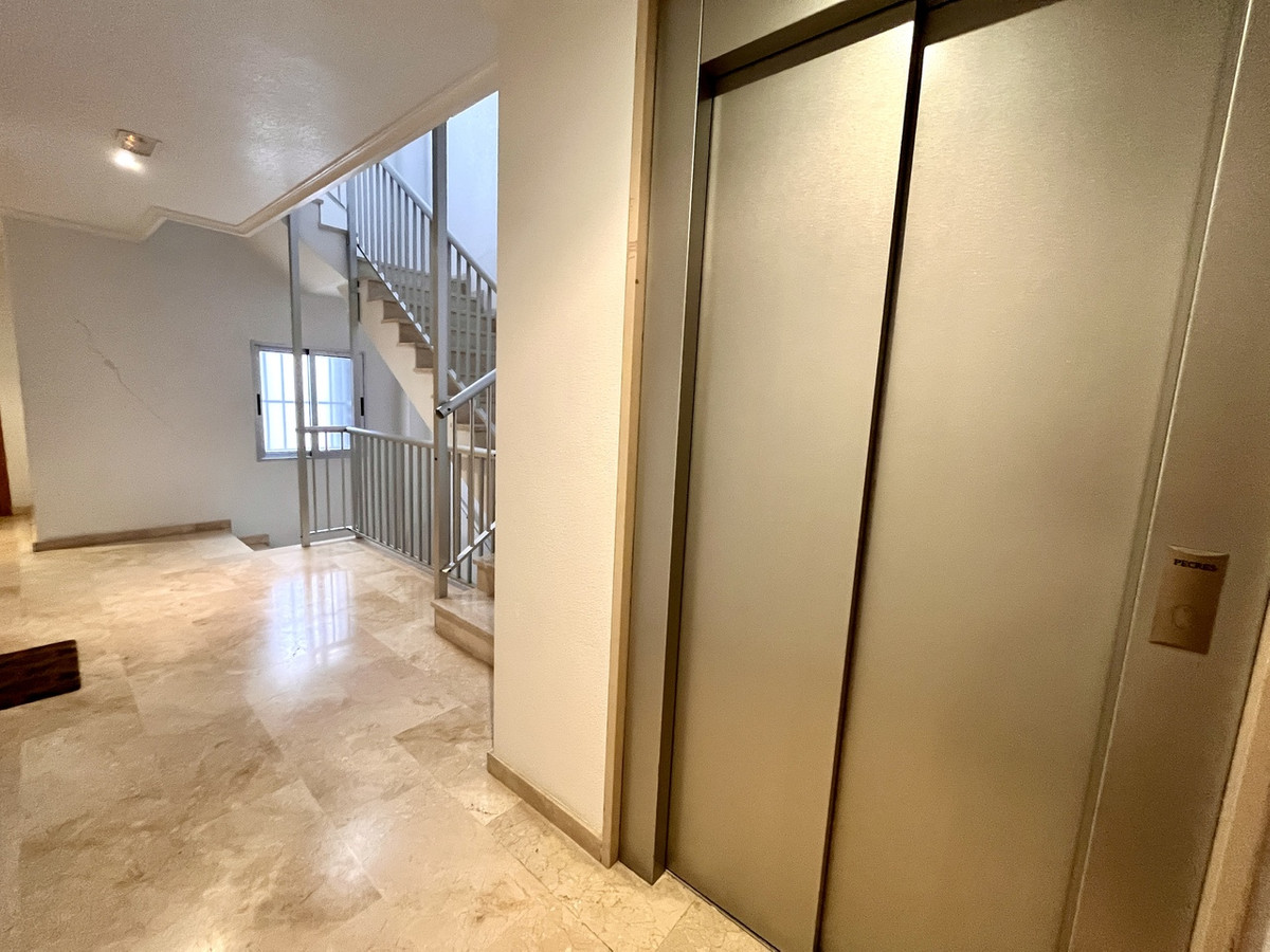 3 Bed Apartment for sale in Guardamar Del Segura Costa Blanca, Alicante, Spain