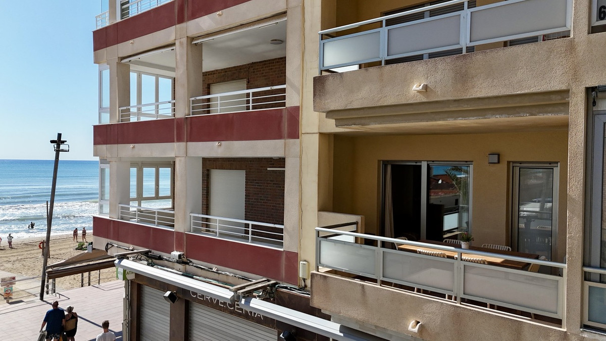 3 Bed Apartment for sale in Guardamar Del Segura Costa Blanca, Alicante, Spain