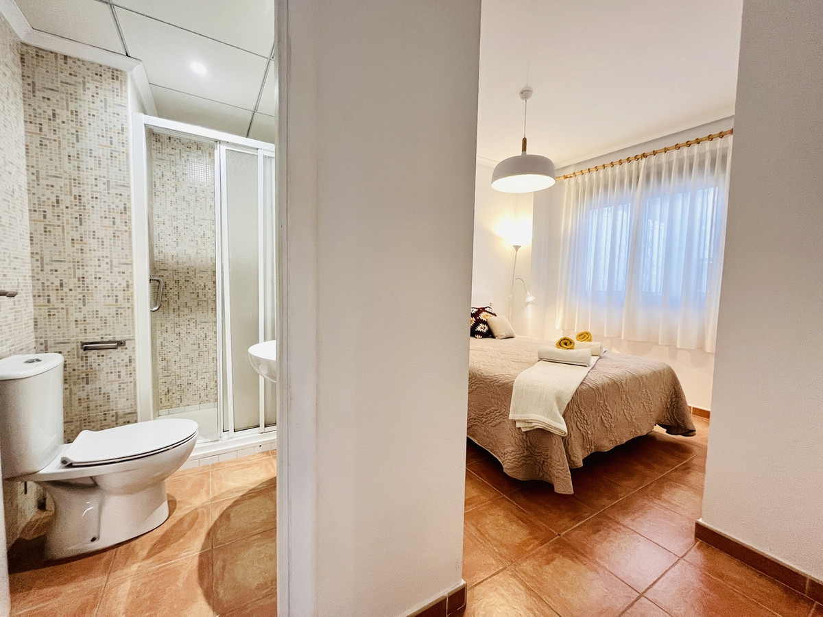 3 Bed Apartment for sale in Guardamar Del Segura Costa Blanca, Alicante, Spain