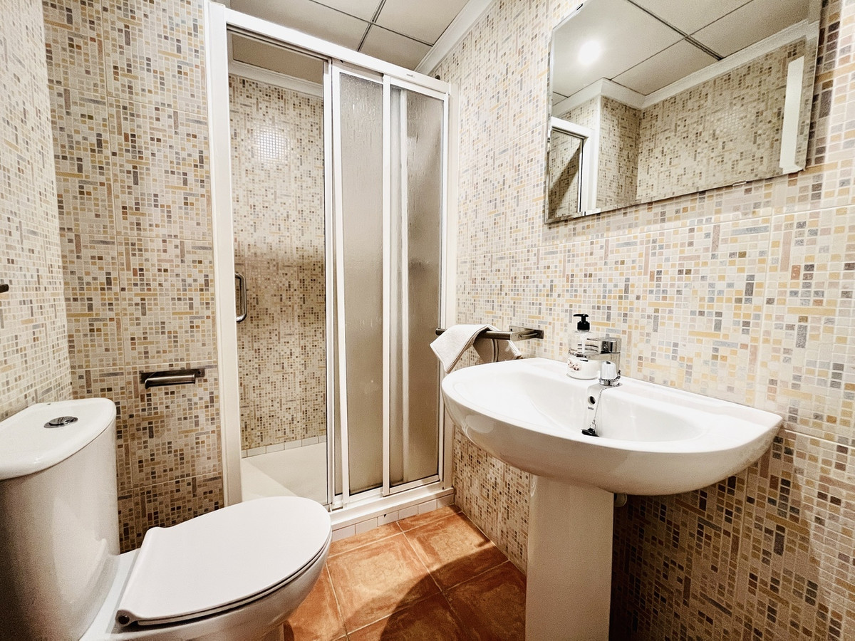 3 Bed Apartment for sale in Guardamar Del Segura Costa Blanca, Alicante, Spain