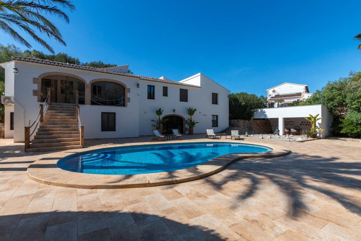 6 Bed Townhouse for sale in Javea Costa Blanca, Alicante, Spain