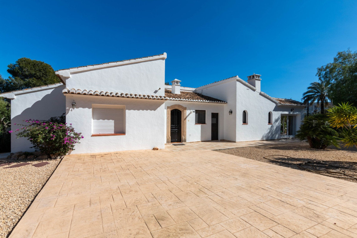 6 Bed Townhouse for sale in Javea Costa Blanca, Alicante, Spain