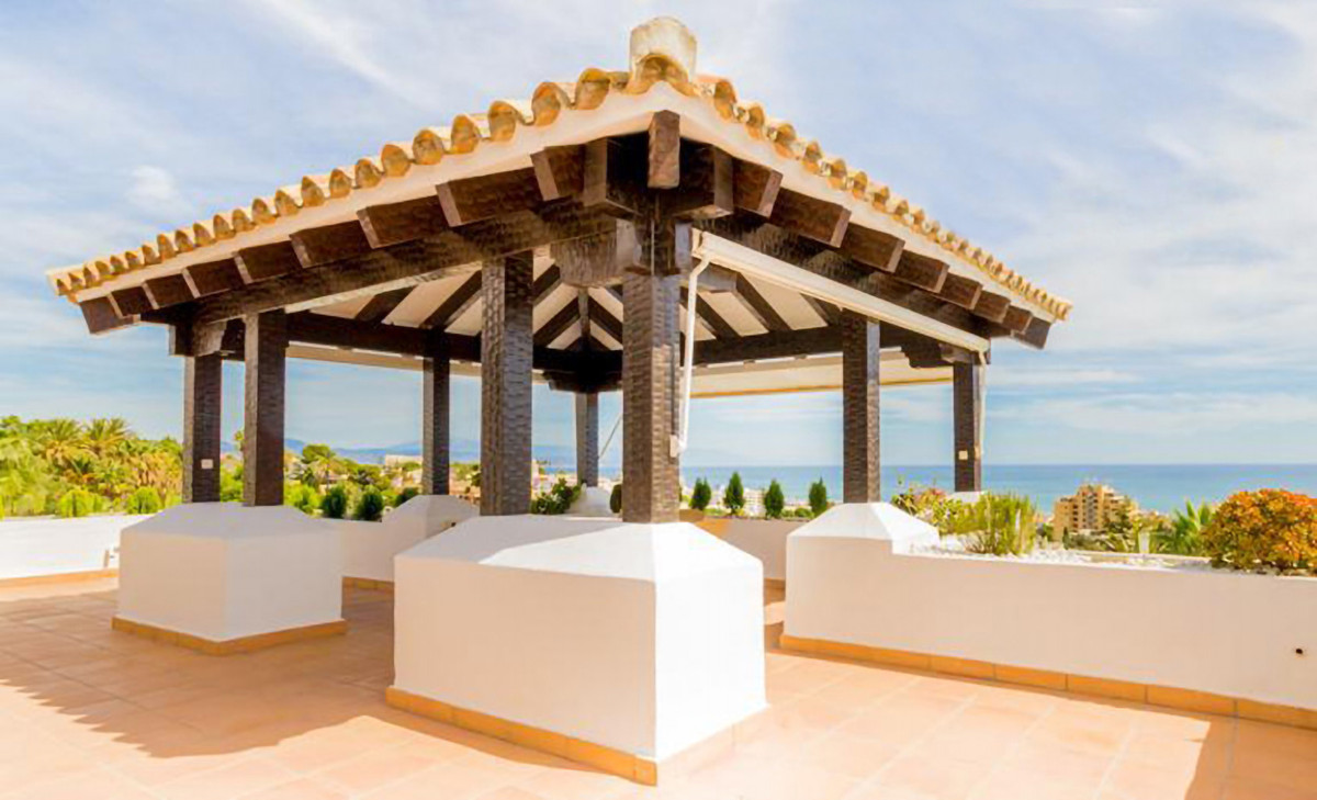 4 Bed Apartment for sale in Montemar Costa Del Sol, Málaga, Spain