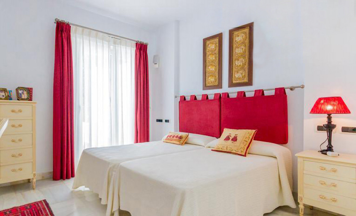 4 Bed Apartment for sale in Montemar Costa Del Sol, Málaga, Spain