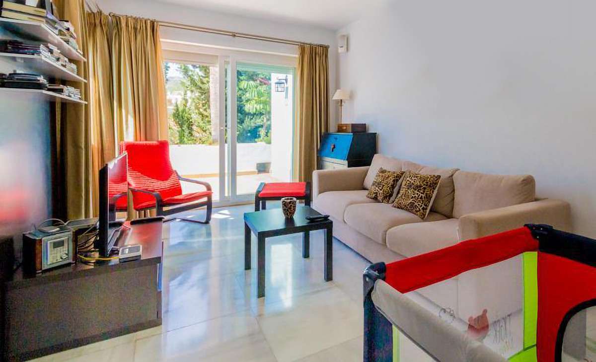 4 Bed Apartment for sale in Montemar Costa Del Sol, Málaga, Spain