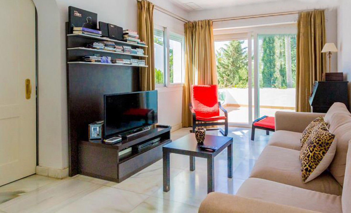 4 Bed Apartment for sale in Montemar Costa Del Sol, Málaga, Spain