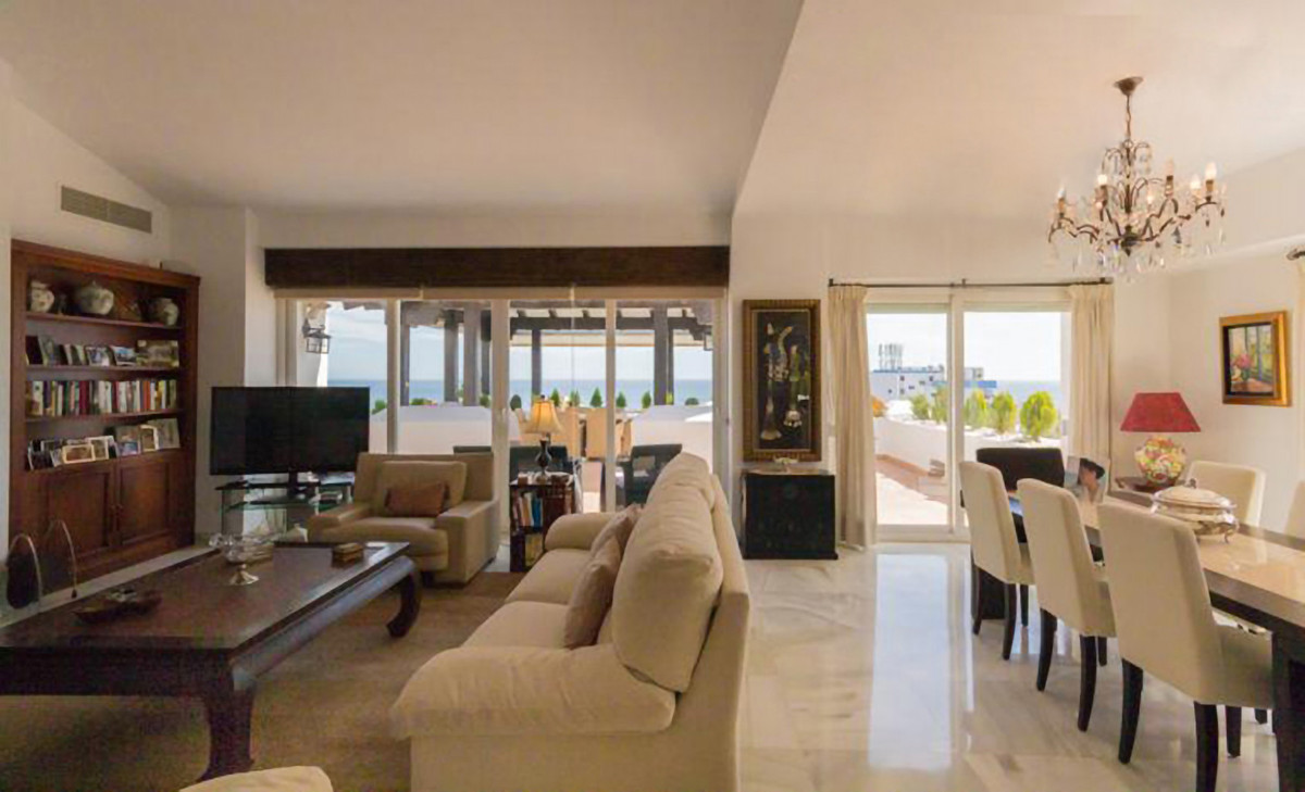 4 Bed Apartment for sale in Montemar Costa Del Sol, Málaga, Spain