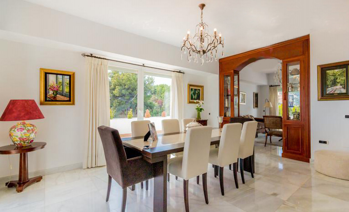 4 Bed Apartment for sale in Montemar Costa Del Sol, Málaga, Spain