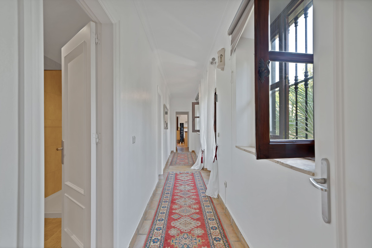 Se vende Villa - Chalet de 4 dormitorios en Costa Del Sol, Málaga, España