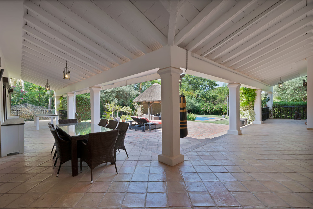 Se vende Villa - Chalet de 4 dormitorios en Costa Del Sol, Málaga, España
