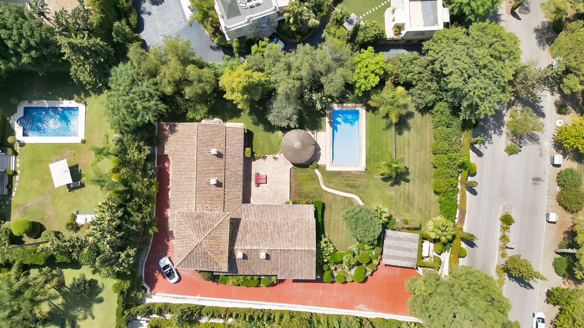 Se vende Villa - Chalet de 4 dormitorios en Costa Del Sol, Málaga, España