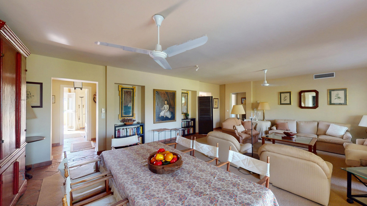 4 Bed Apartment for sale in Guadalmina Alta Costa Del Sol, Málaga, Spain