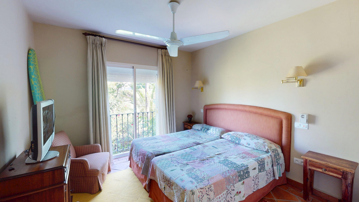 4 Bed Apartment for sale in Guadalmina Alta Costa Del Sol, Málaga, Spain