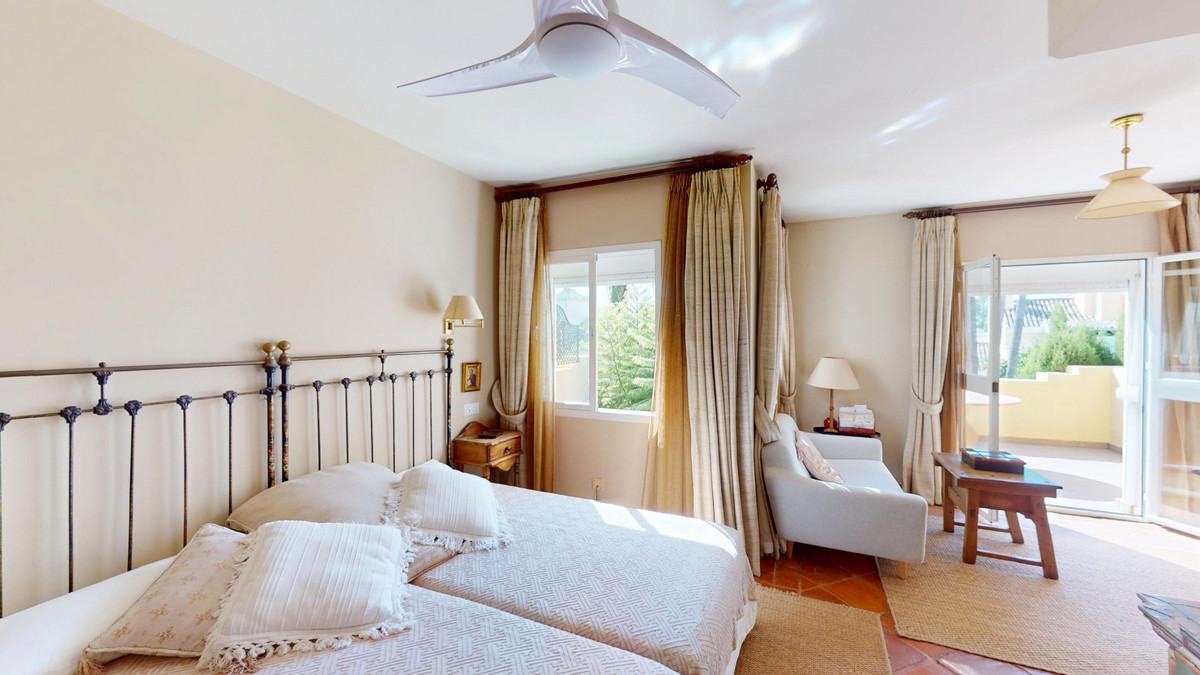 4 Bed Apartment for sale in Guadalmina Alta Costa Del Sol, Málaga, Spain