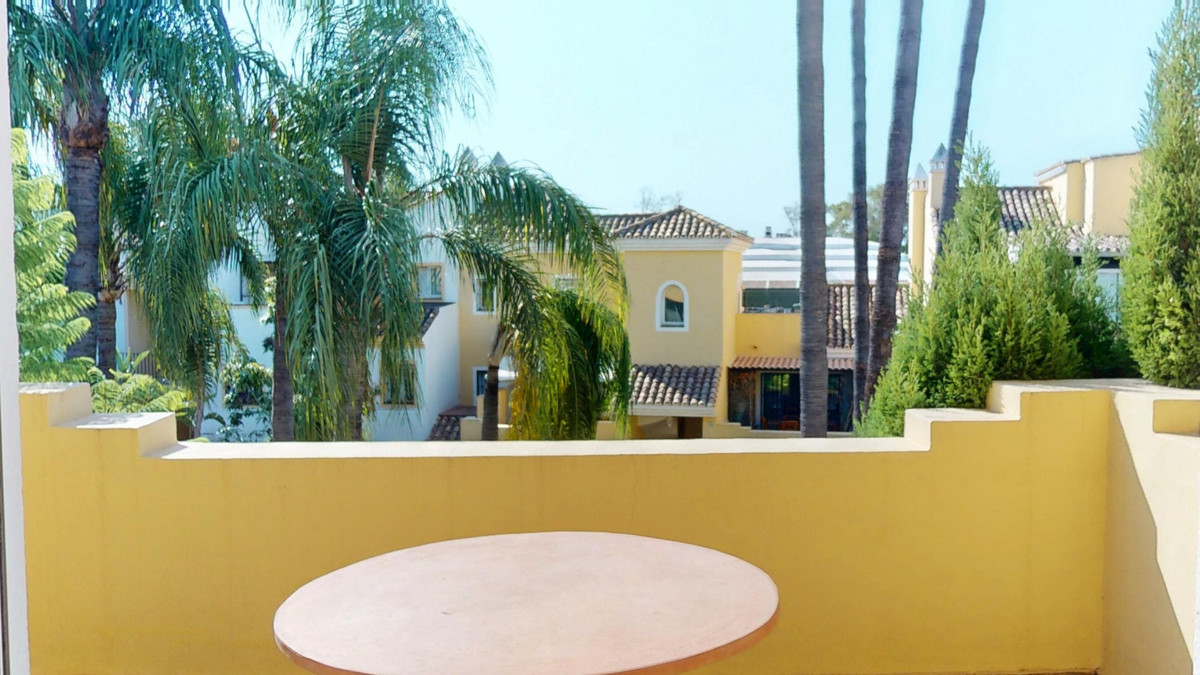 4 Bed Apartment for sale in Guadalmina Alta Costa Del Sol, Málaga, Spain