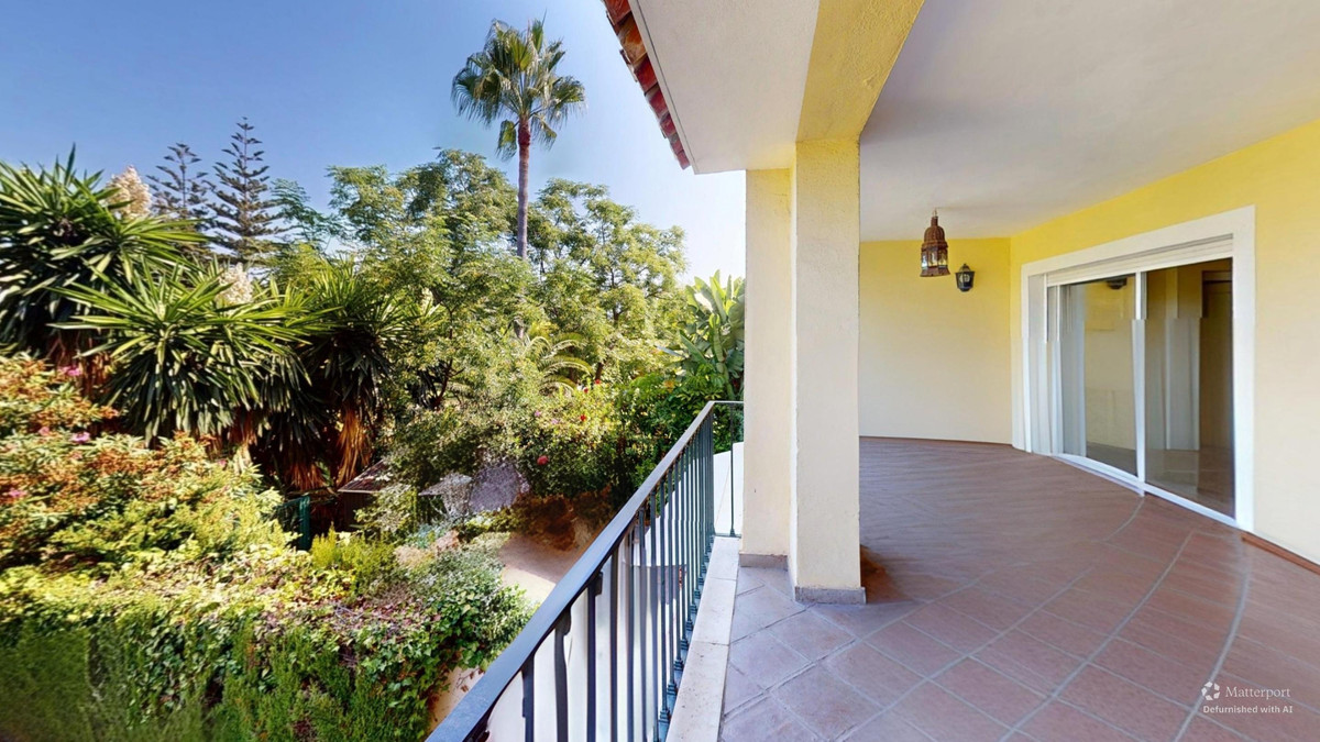 4 Bed Apartment for sale in Guadalmina Alta Costa Del Sol, Málaga, Spain