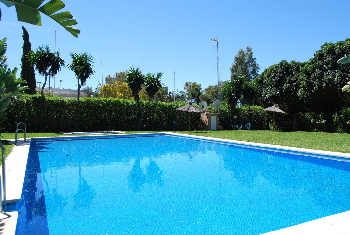 4 Bed Apartment for sale in Guadalmina Alta Costa Del Sol, Málaga, Spain