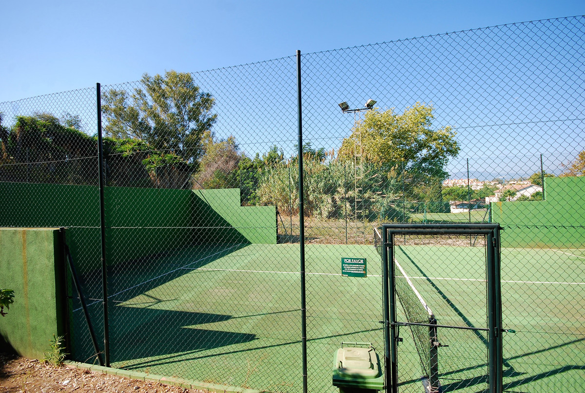4 Bed Apartment for sale in Guadalmina Alta Costa Del Sol, Málaga, Spain
