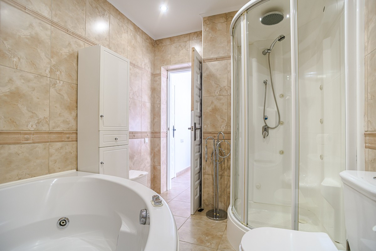 Se vende Villa - Chalet de 3 dormitorios en Costa Blanca, Alicante, España