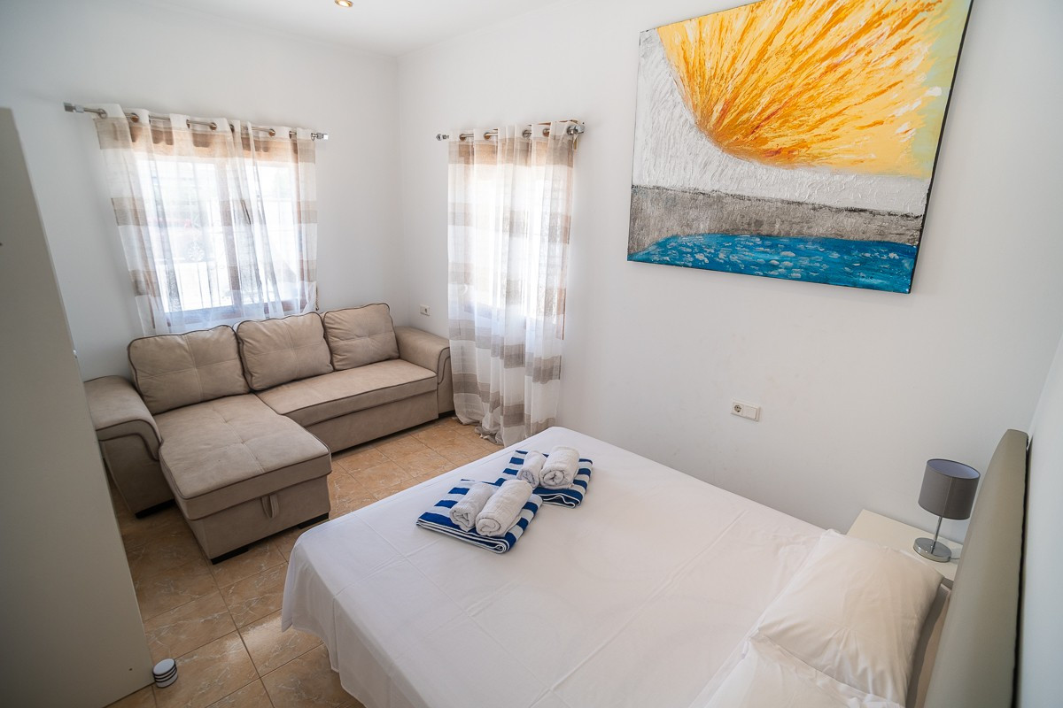 Se vende Villa - Chalet de 3 dormitorios en Costa Blanca, Alicante, España