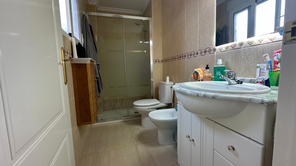Se vende Bungalow de 2 dormitorios en Costa Blanca, Alicante, España