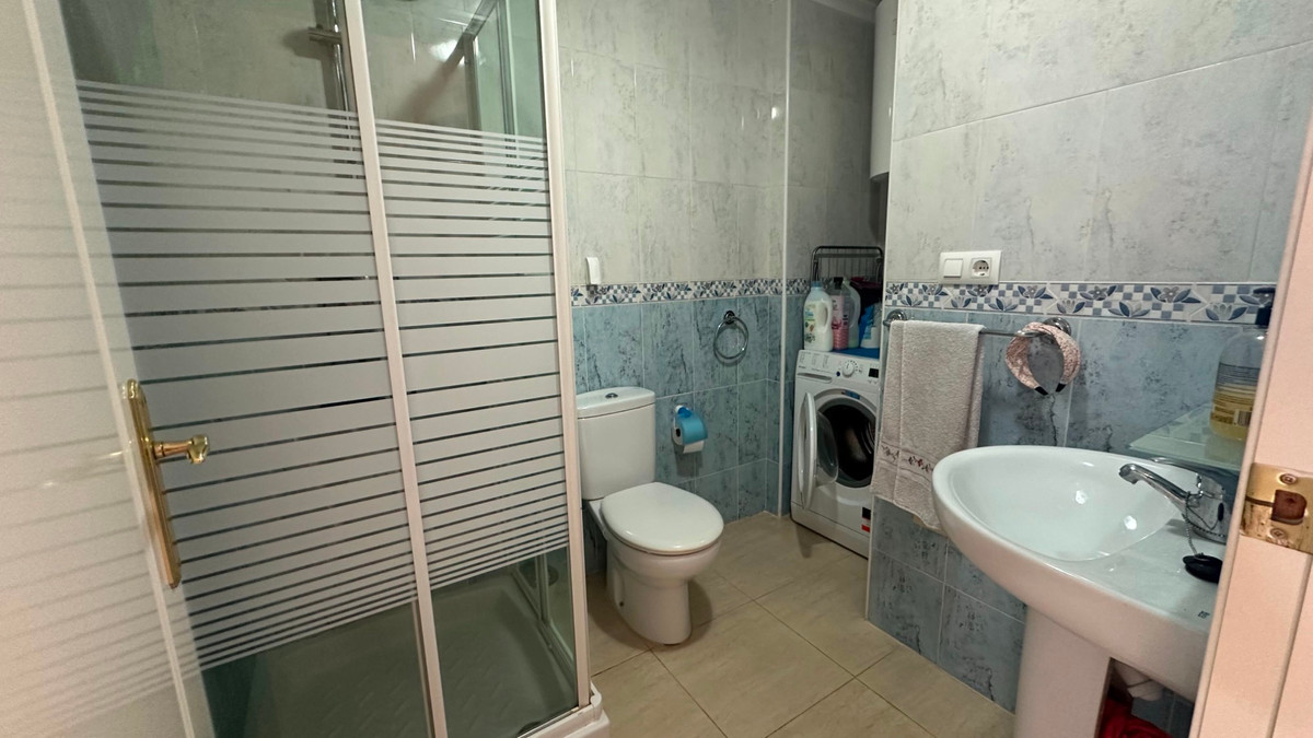 Se vende Bungalow de 2 dormitorios en Costa Blanca, Alicante, España