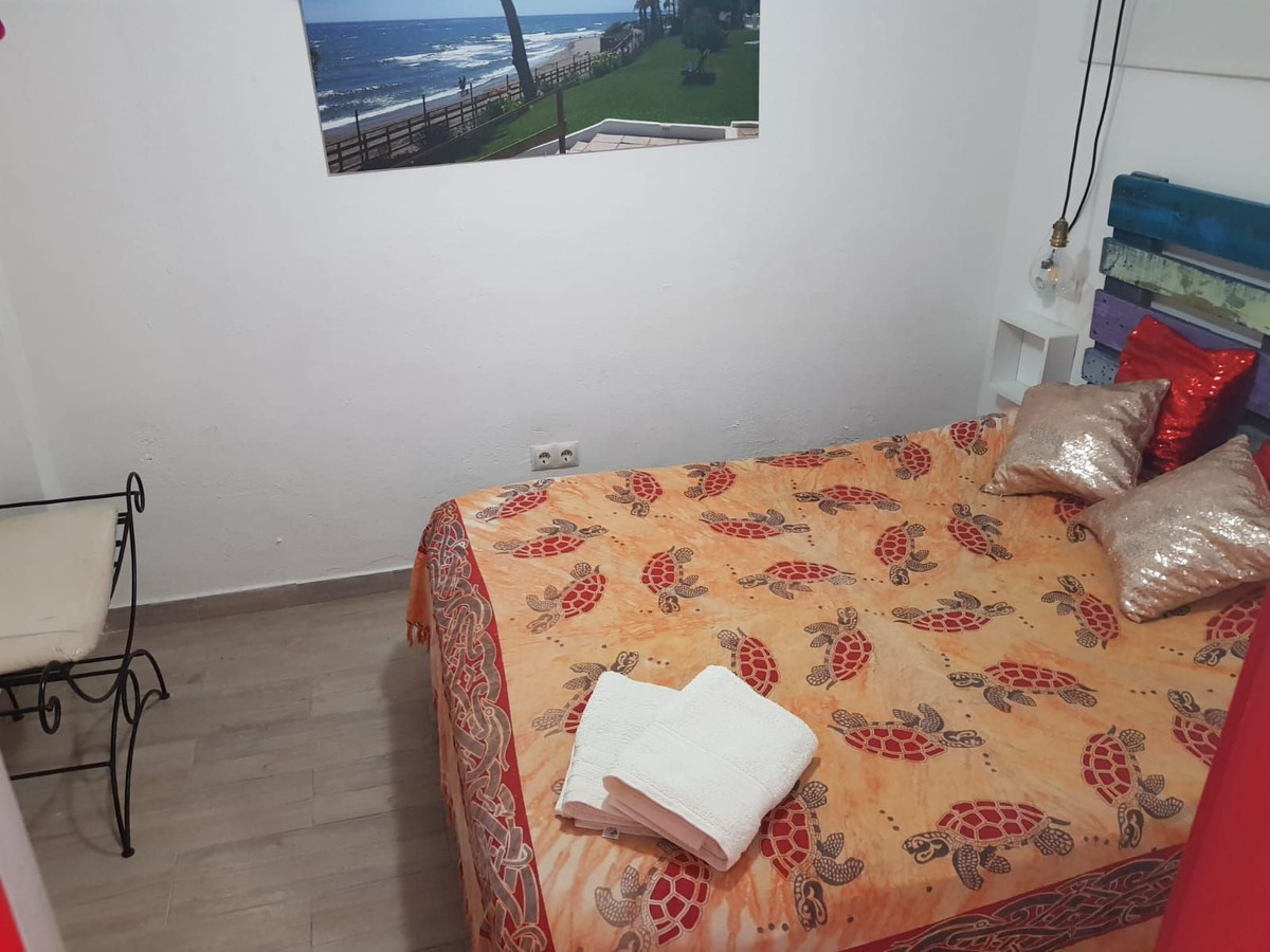Se vende Apartamento Planta Media de 2 dormitorios en Costa Del Sol, Málaga, España