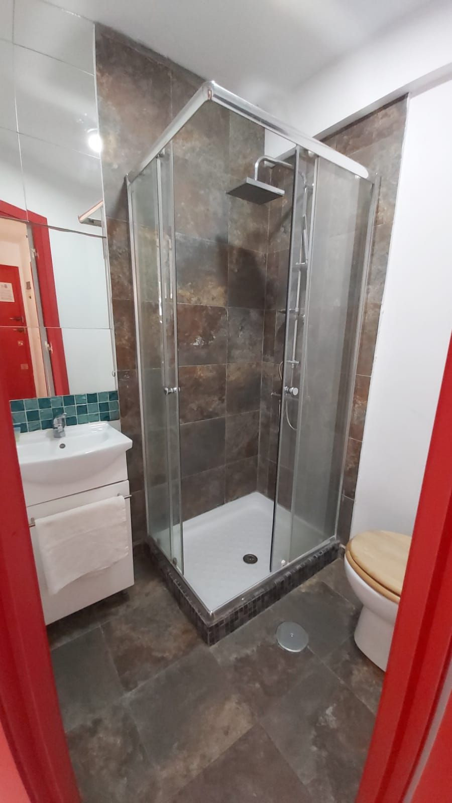Se vende Apartamento Planta Media de 2 dormitorios en Costa Del Sol, Málaga, España