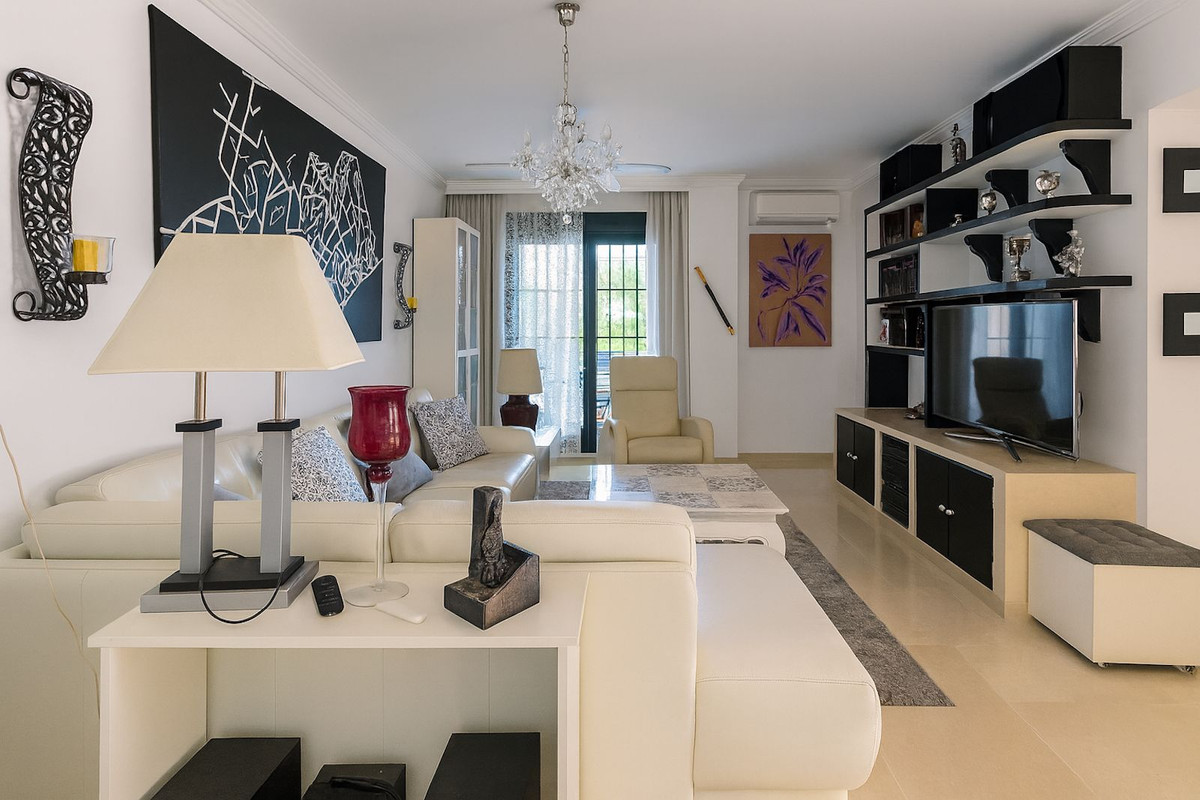 Se vende Apartamento Planta Baja de 3 dormitorios en Costa Del Sol, Málaga, España