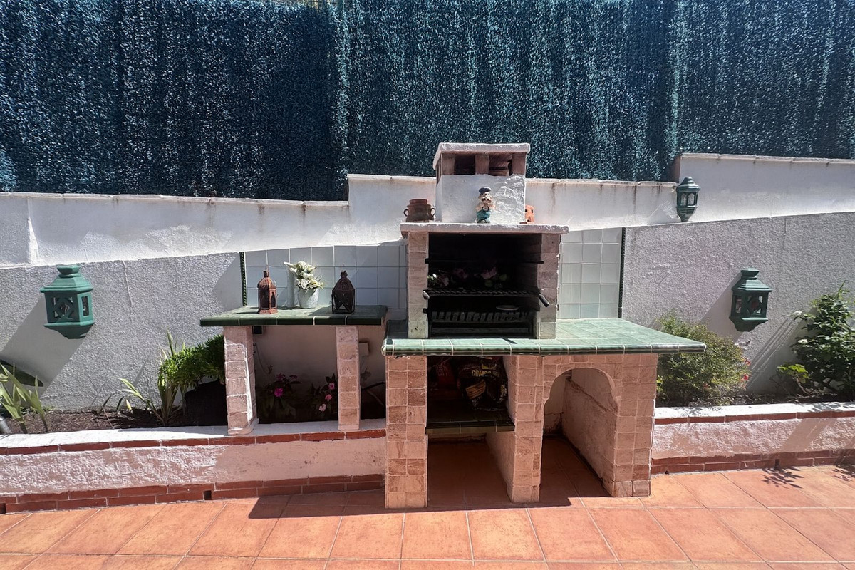 Se vende Apartamento Planta Baja de 3 dormitorios en Costa Del Sol, Málaga, España