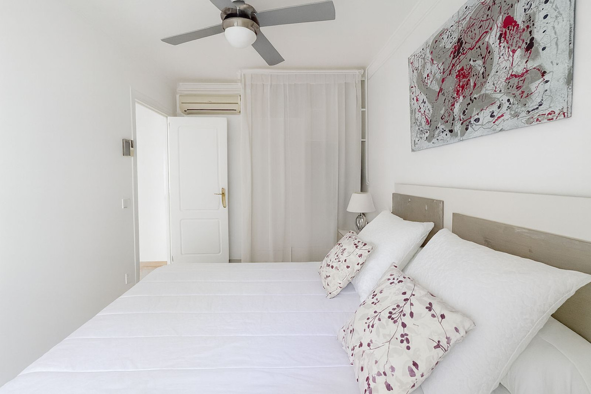 Se vende Apartamento Planta Baja de 3 dormitorios en Costa Del Sol, Málaga, España