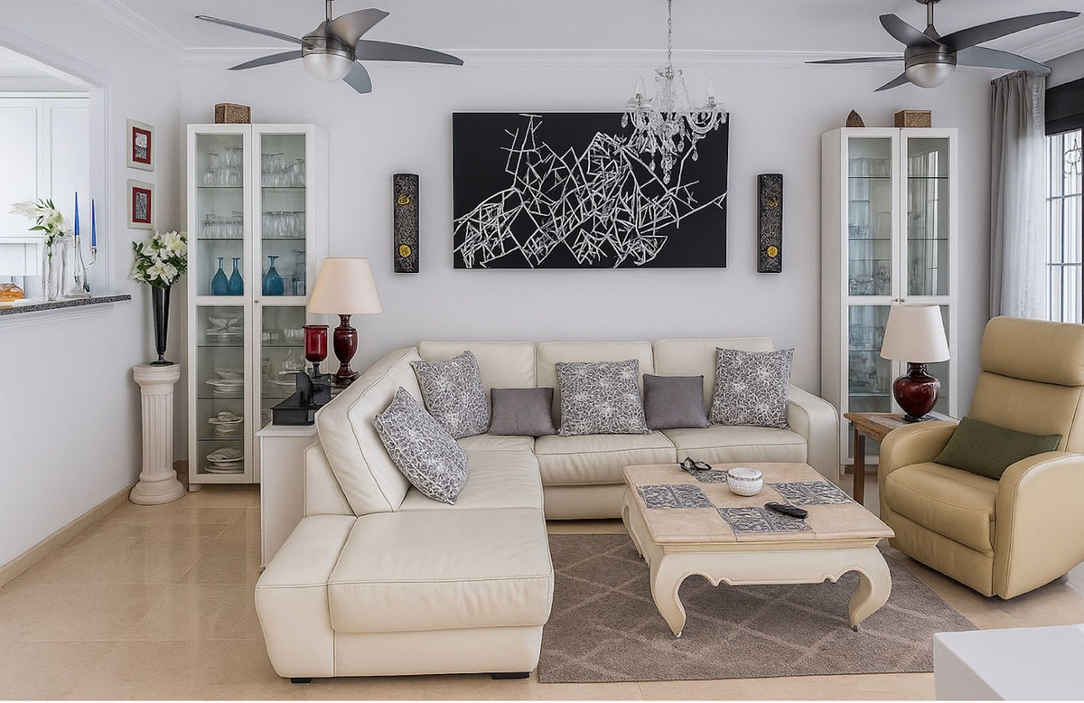 Se vende Apartamento Planta Baja de 3 dormitorios en Costa Del Sol, Málaga, España