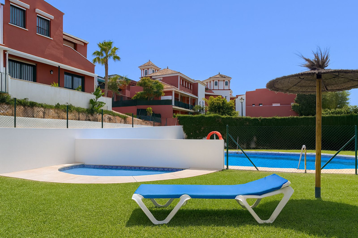 Se vende Apartamento Planta Baja de 3 dormitorios en Costa Del Sol, Málaga, España