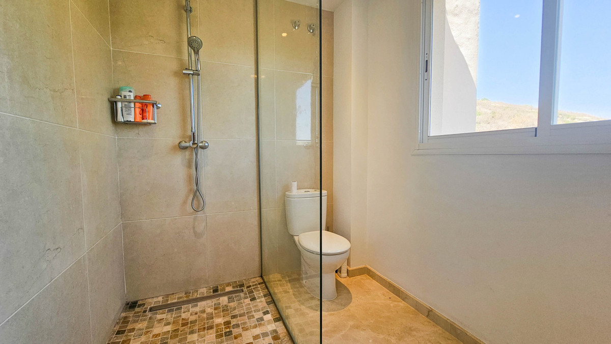 4 Bed Townhouse for sale in La Duquesa Costa Del Sol, Málaga, Spain